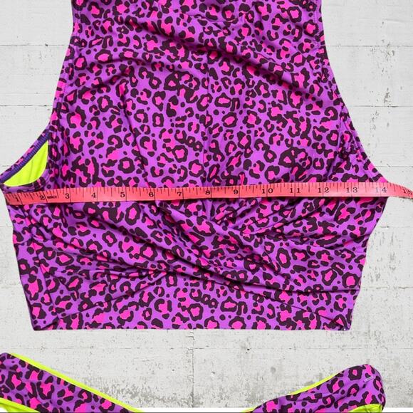 NWT BCBGeneration Two Piece Cheetah Print Reversible Swimsuit Size Small - Picture 6 of 10
